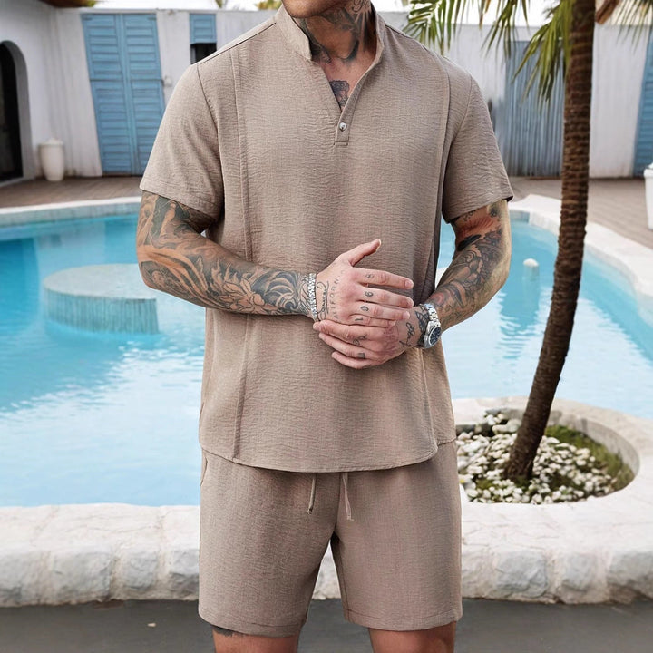 Herresæt med Henley T-shirt og shorts – Afslappet pasform – Åndbart materiale